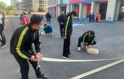 荥陽分公司代表隊參加全市消防比武競賽并獲得獎項